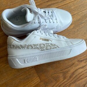 Puma sneakers